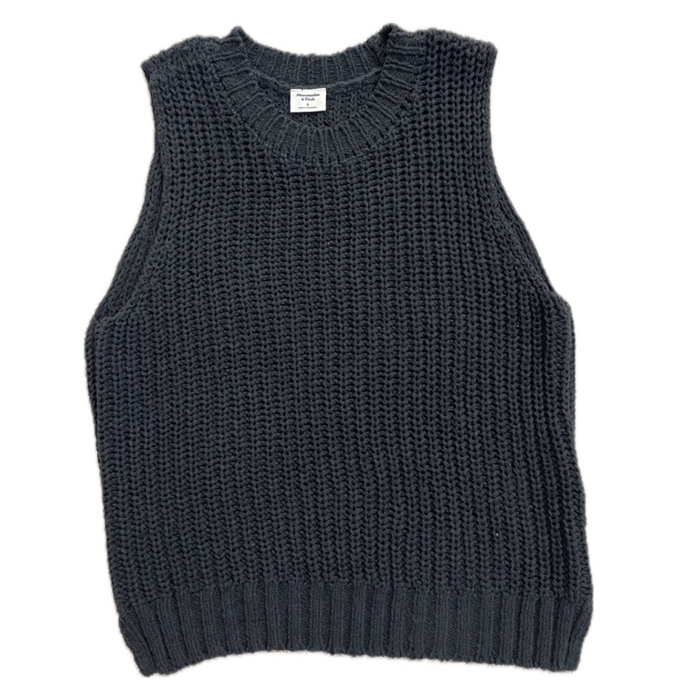 Women’s Abercrombie & Fitch knitted sweater vest